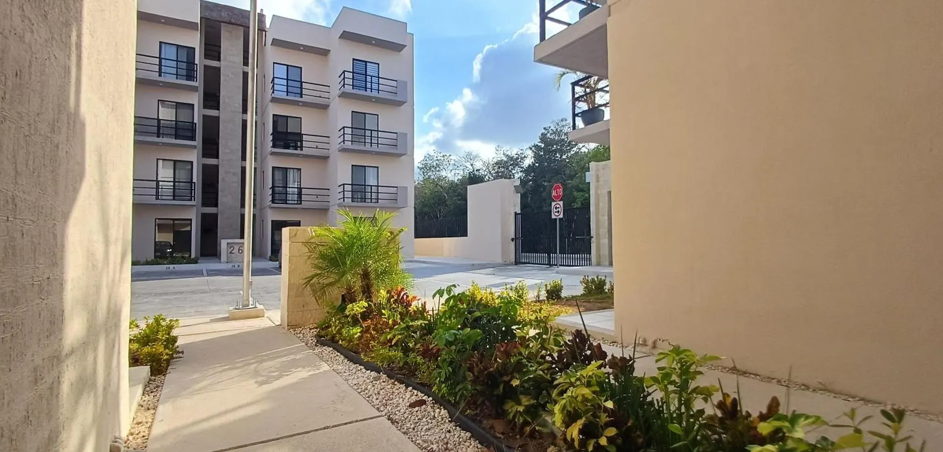 2 Bed 2 Bath At Selva Escondida In פוארטו מורלוס 0*,